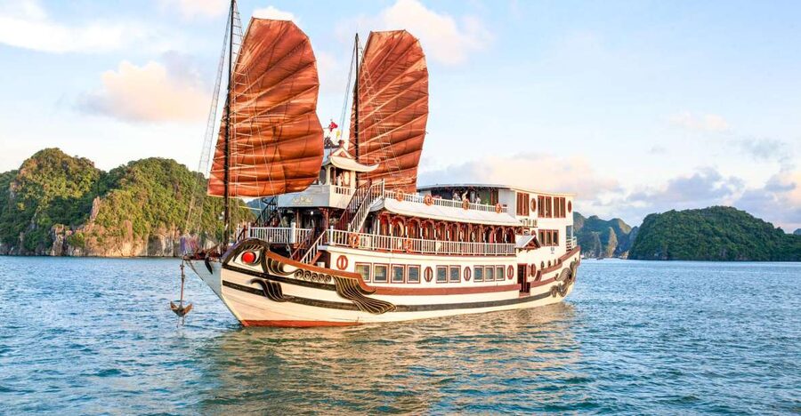 2-Day Royal Palace Ha Long Bay & Ti Top Island Cruise - First lunch, then the limestone islands