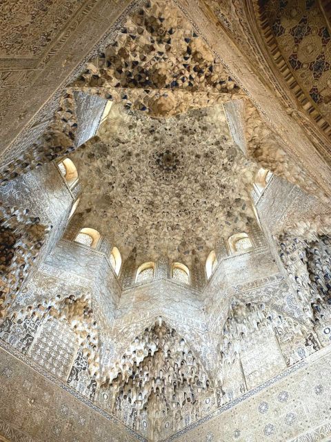 Alhambra and Nasrid Palaces Guided Tour with Tickets - Who should book this Alhambra tour?
