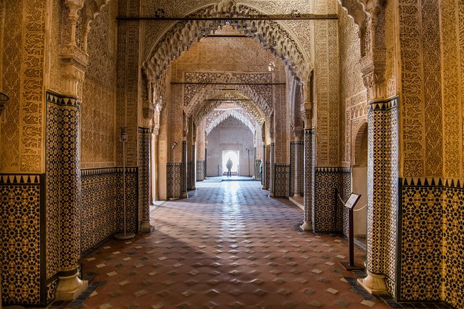 Alhambra and Nasrid Palaces Ticket with Audioguide - Walking, weather, and practical comfort