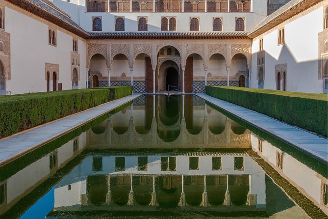 Alhambra Skip-the-line Private Tour including Nasrid Palaces - The guide makes or breaks the three hours