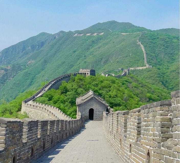All-Inclusive Mutianyu Great Wall and Summer Palace Day Tour - Strolling through the Summer Palace