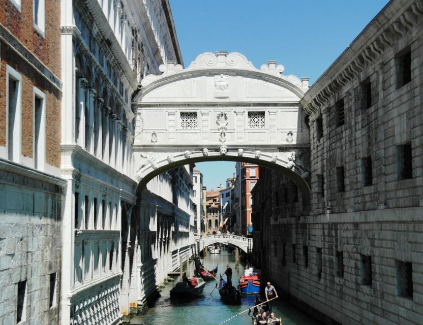 All-Inclusive Tour: Doge Palace, St Mark's Basilica & Square - The Bridge of Sighs and the cost of power