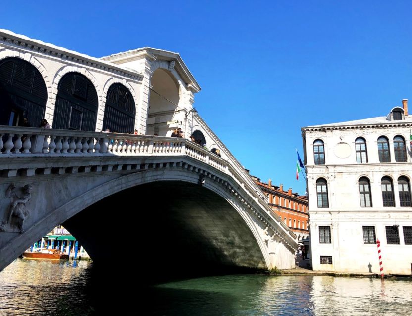All-Inclusive Tour: Doge Palace, St Mark's Basilica & Square - Guides, group size, and the overall pace