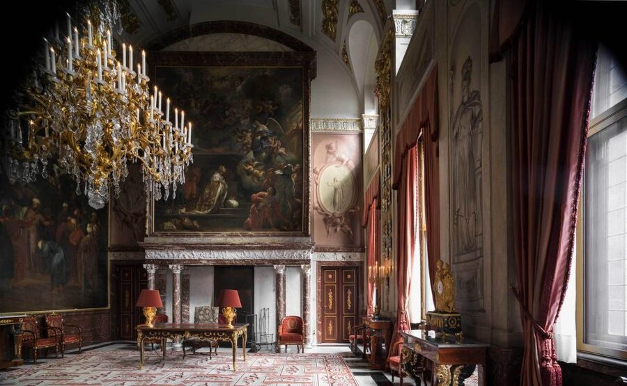 Amsterdam: Royal Palace Entry Ticket + Audio guide - Paintings, sculpture, and Golden Age decoration