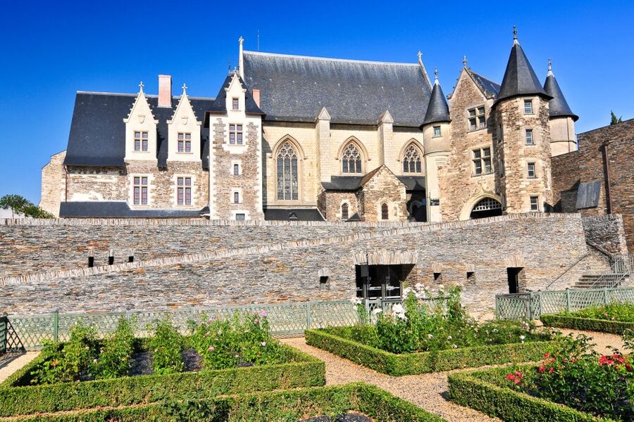 Angers: Château d'Angers Entrance Ticket - Walking the Ramparts for Angers Views