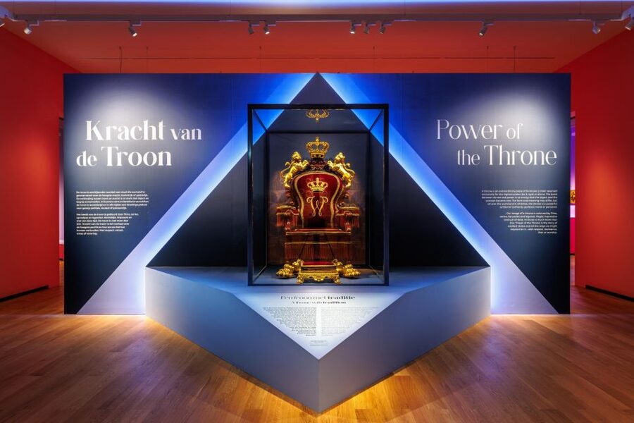 Apeldoorn: Het Loo Palace Entry Ticket - Choosing your palace story