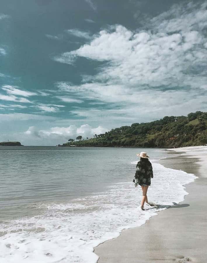 Bali:Heaven Gate, TirtaGangga Palace, and Beach Escape Tour - Who should book this experience?
