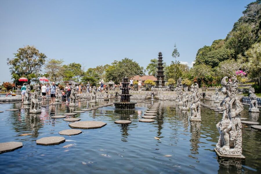 Bali: Lempuyang Quick Access, Waterfall, Water Palace & More - Tirta Gangga: the most relaxed hour of the route