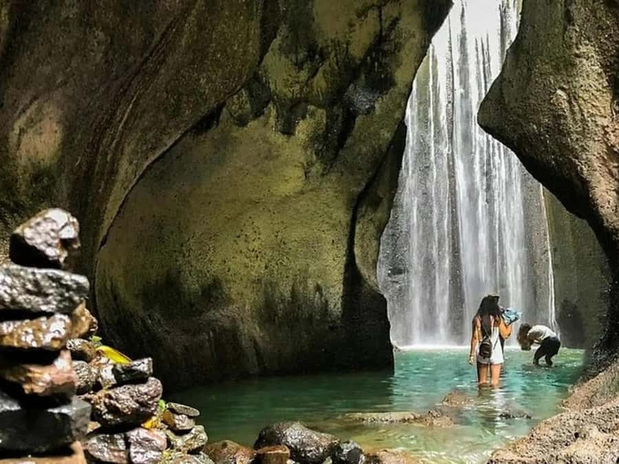 Bali: Lempuyang Temple, Water Palace, and Waterfall Tour. - Key details that shape the day