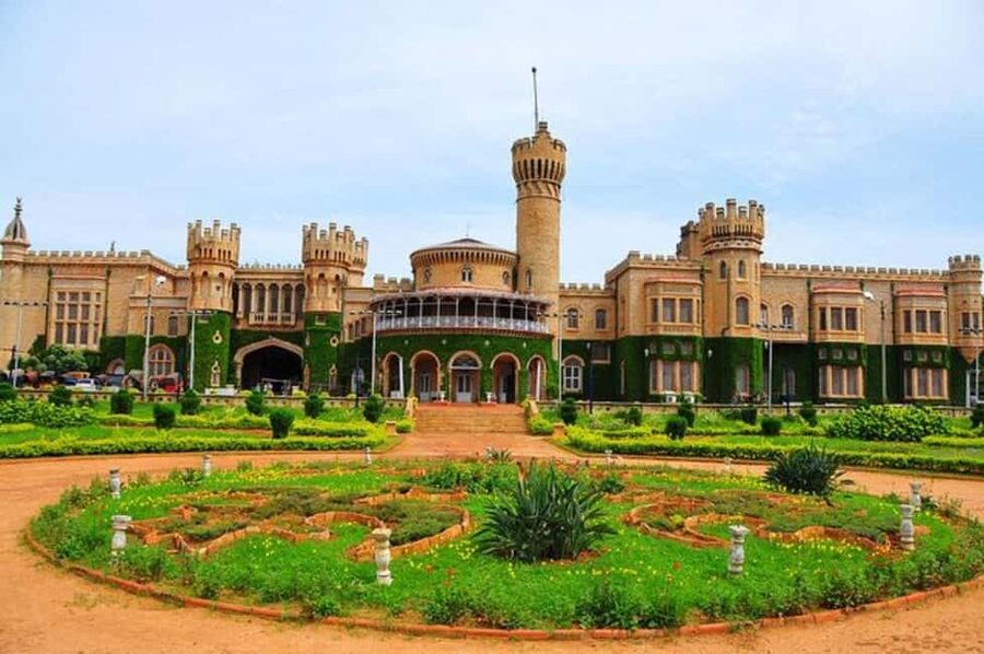 Bangalore City Tour: Walking, Palace & Temples - ISKCON Temple and the question of temple charges