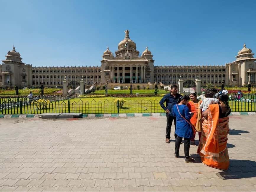 Bangalore City Tour: Walking, Palace & Temples - Transport, timing, and safety concerns