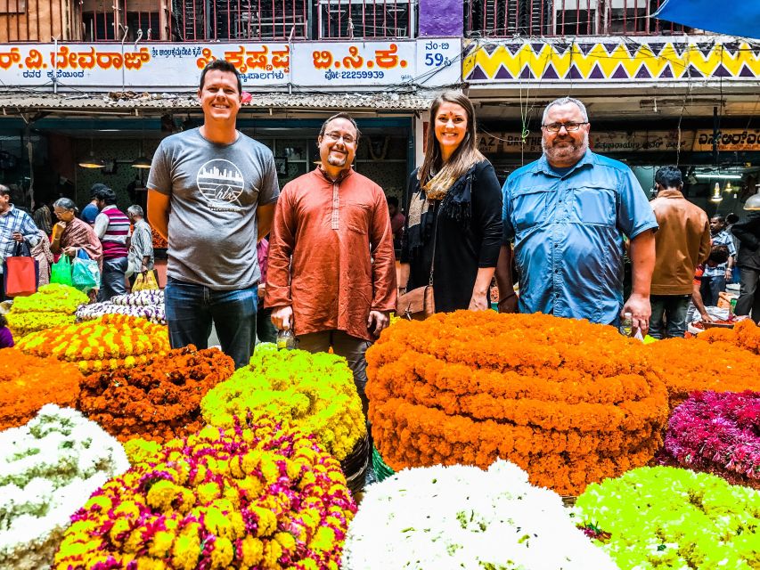 Bangalore: Walking Tour of Fort, Palaces, and Market - The guides make the difference