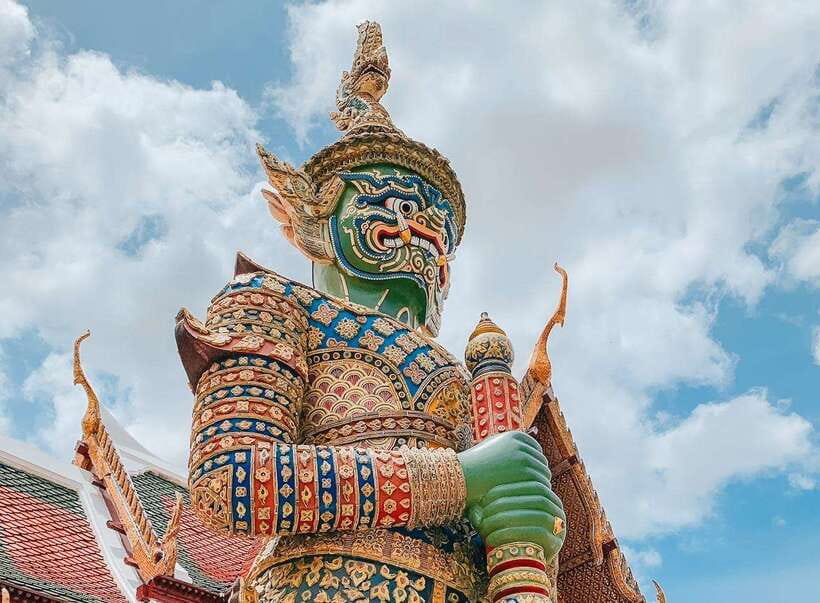 Bangkok: 2 Hours Grand Palace & Wat Pho Private Tour - Should you book the Grand Palace and Wat Pho tour?