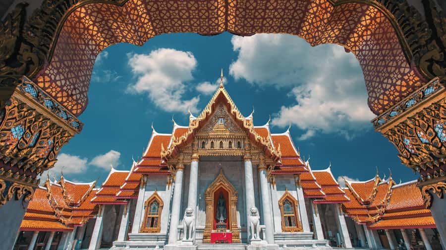 Bangkok: City Highlights Private Tour with Palace & Temples - The Grand Palace and Temple of the Emerald Buddha