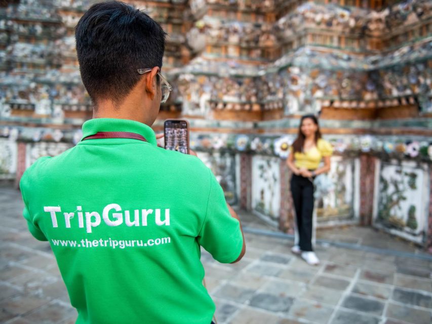Bangkok: Grand Palace and Wat Arun Guided Walking Tour - What the guides add to the visit