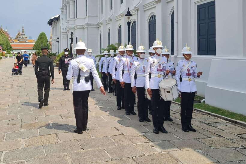 Bangkok Grand Palace & Emerald Buddha Flexible Pass w/ Audio - Is skipping the line worth it?