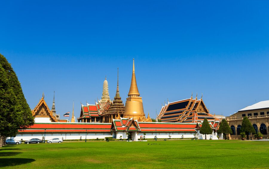 Bangkok: Grand Palace Skip-the-Line Entry Ticket - Dress, photography, and access details