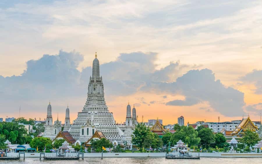 Bangkok: Grand Palace, Wat Arun & Giant Buddha Iconic Tour - Wat Paknam and the new giant Buddha