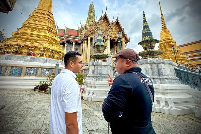 Bangkok: Grand Palace, Wat Pho and Chinatown Walking Tour - The Grand Palace and Wat Phra Kaew: Bangkok’s formal center
