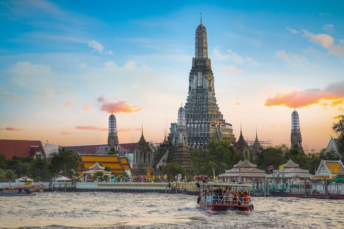 Bangkok: Grand Palace, Wat Pho and Chinatown Walking Tour - Should you book it?
