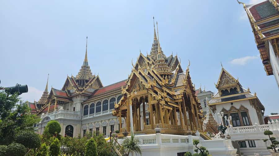 Bangkok: Grand Palace, Wat Pho & Long Tail Boat Tour - Key details at a glance