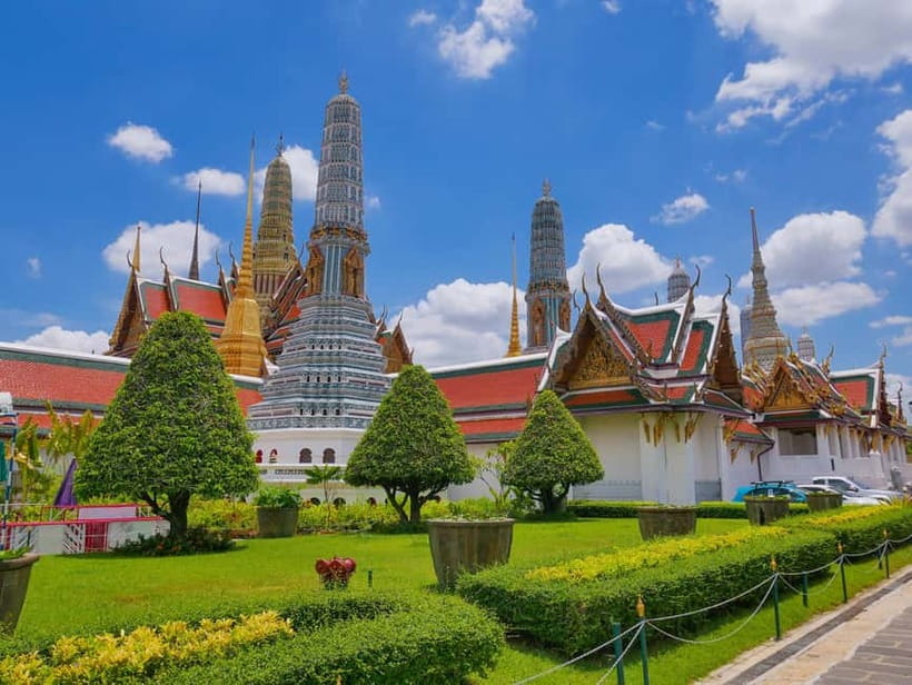 Bangkok: Grand Palace, Wat Pho, Wat Arun Sacred & Local Tour - Key Details Before You Book