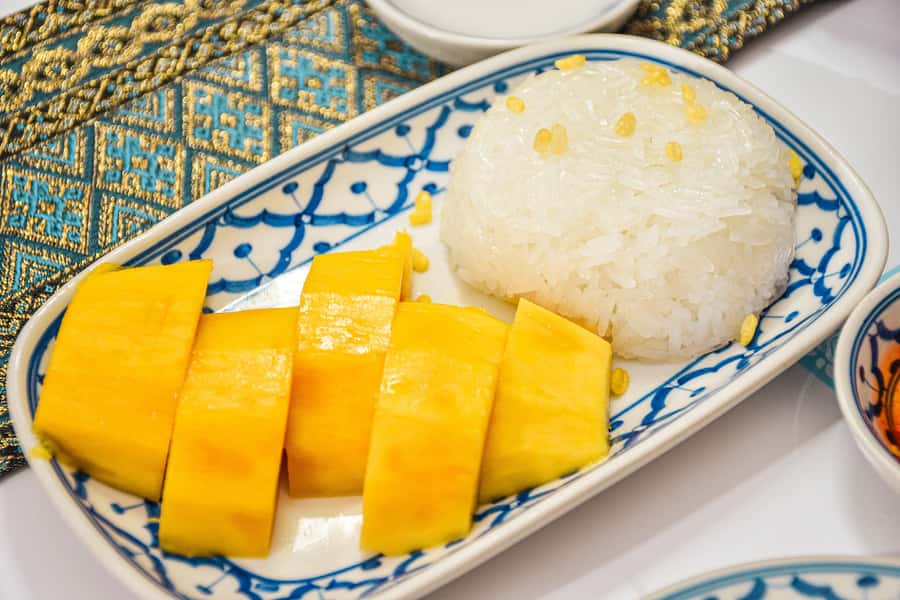 Bangkok: Grand Palace, Wat Pho with Mango Dessert Tastings - Starting at Sanam Chai MRT