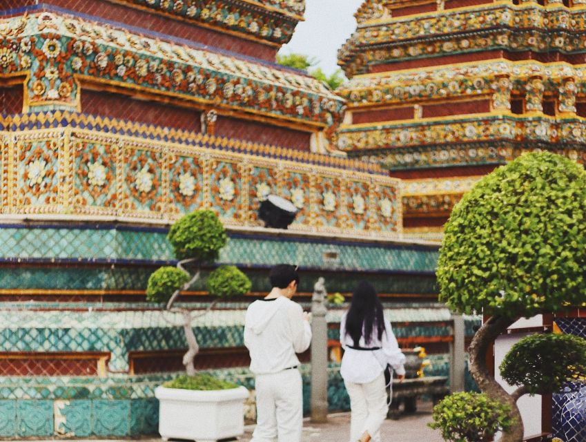 Bangkok: Half-Day Temple and Grand Palace Group Tour - Wat Trimitr and Bangkok’s extraordinary gold Buddha