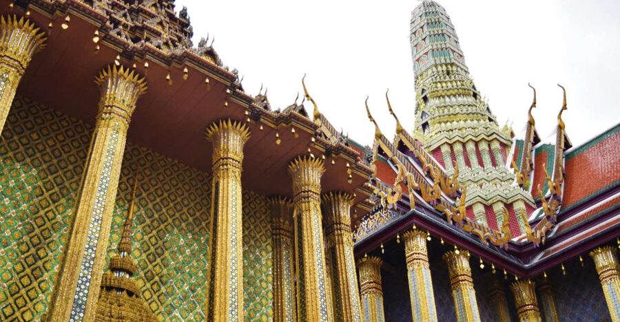 Bangkok: Half-Day Temple and Grand Palace Private Tour - Three Bangkok icons in four focused hours
