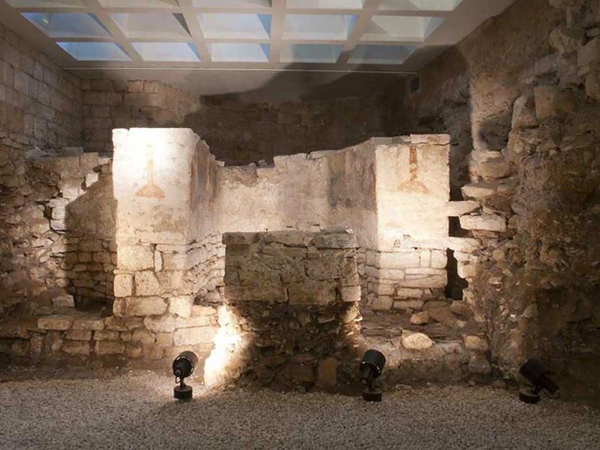 Bari: Simi Palace and Byzantine Church Tour with Ticket - Starting at the archaeological display