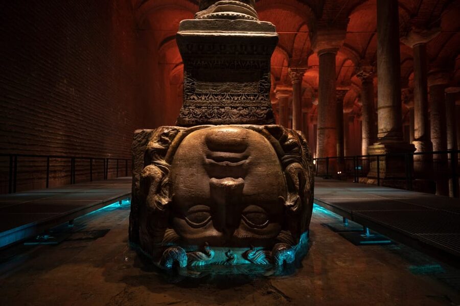 Basilica Cistern, Hagia Sophia, Blue Mosque & Topkapi Palace - Lunch at a nearby local restaurant