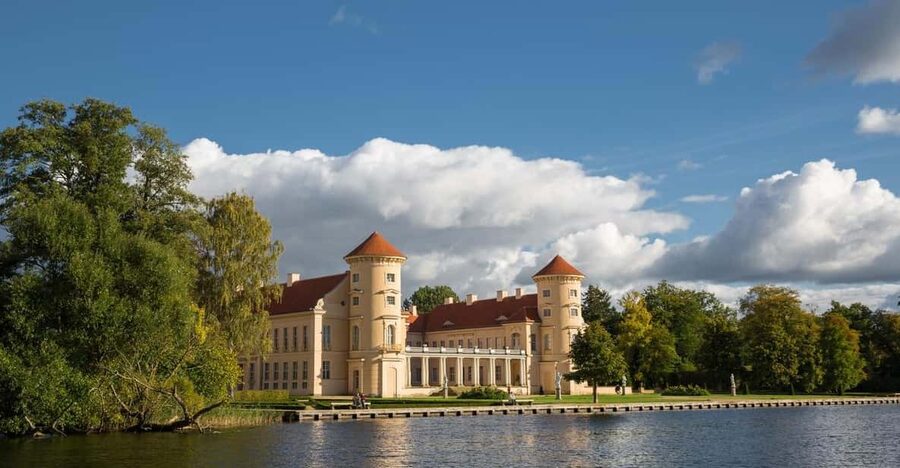 Berlin: Rheinsberg Palace Entrance Ticket - Lake Grienerick and the palace surroundings