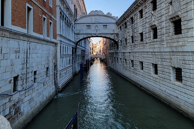 Best Of Venice: Saint Mark's Basilica, Doges Palace with Guide and Gondola Ride - The gondola ride and what it really includes