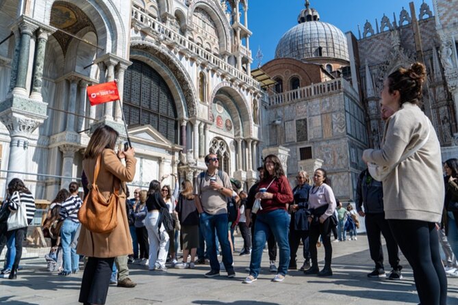 Best Of Venice: Saint Mark's Basilica, Doges Palace with Guide and Gondola Ride - Guides, group size, and the human factor