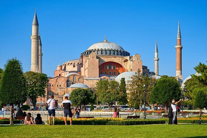Blue Mosque, Hagia Sophia, Topkapi Palace &Grand Bazaar Tour - Starting at the Hippodrome in old Istanbul
