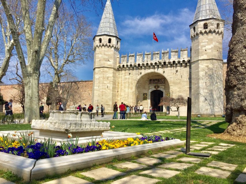 Blue Mosque, Topkapı Palace and Harem Guided Tour - Why the guides make a difference