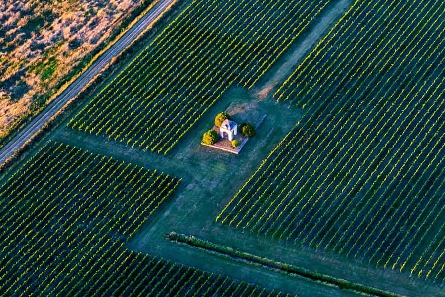 Bordeaux: Panoramic flight over vineyards and châteaux - The return and final debriefing