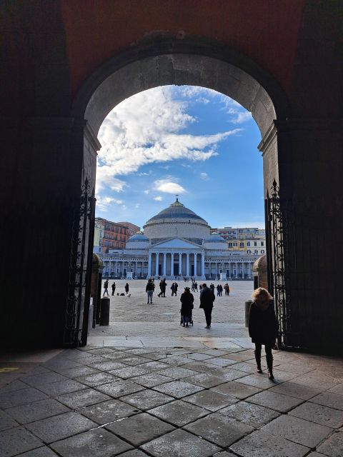 Bourbon Naples: Exclusive guide and Royal Palace pass - Teatro San Carlo and Galleria Umberto I