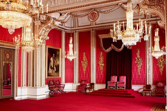 Buckingham Palace Entrance Ticket & Changing of the Guard Tour - Walking, crowds, and family considerations