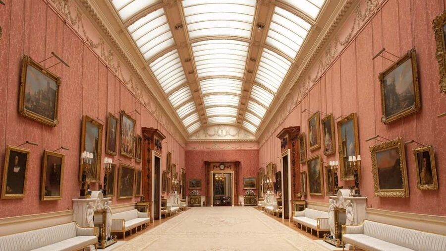 Buckingham Palace State Rooms Entry & Royal London Audio App - Who will enjoy this most?