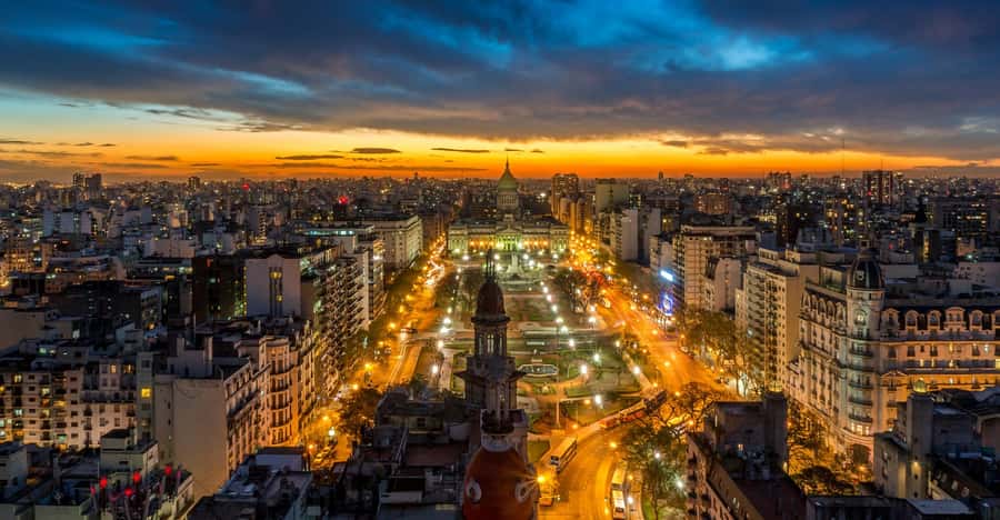 Buenos Aires: Palacio Barolo Guided Night Tour with Wine - Why Palacio Barolo feels unlike a standard city tour