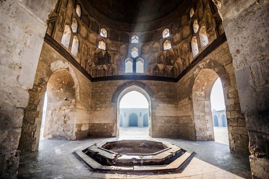 Cairo Heritage Tour: Golden Palace, Oldest Mosque with Lunch - A local lunch between the major stops