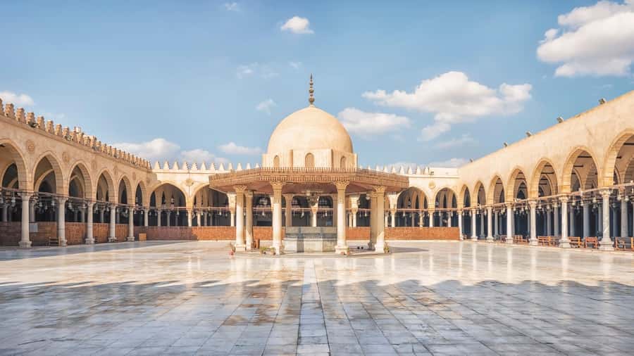 Cairo Heritage Tour: Golden Palace, Oldest Mosque with Lunch - Who should book this experience?