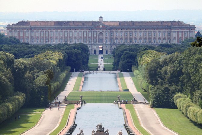 Caserta Royal Palace & Gardens Small Group Tour with Shuttle - Getting there and avoiding the one serious problem