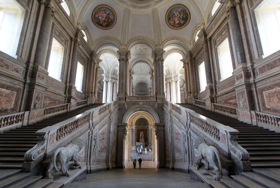 Caserta: Royal Palace of Caserta Ticket and Guided Tour - The grand staircase and Vanvitelli’s design