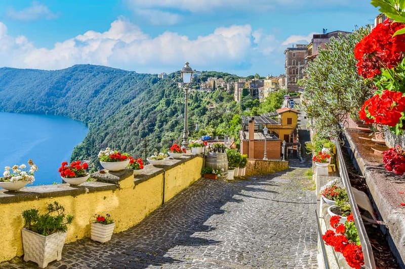 Castel Gandolfo: Papal Palace Entry Ticket and Audio Guide - Who should book this palace visit?