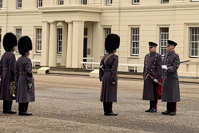 Changing of the Guard at Buckingham Palace Experience - Why the guide matters more than the palace gates