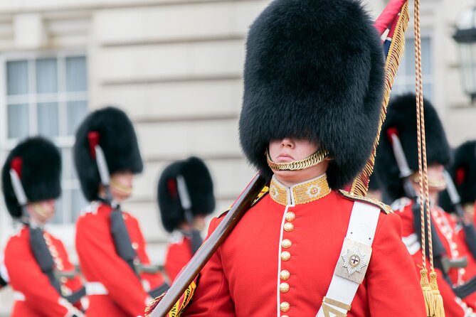Changing of the Guard Guided Tour at Buckingham Palace - Is $19.34 good value?