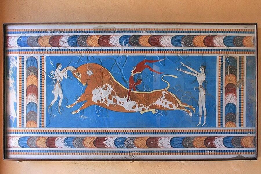 Chania - Knossos Palace Guided Tour - Heraklion’s old center and free time