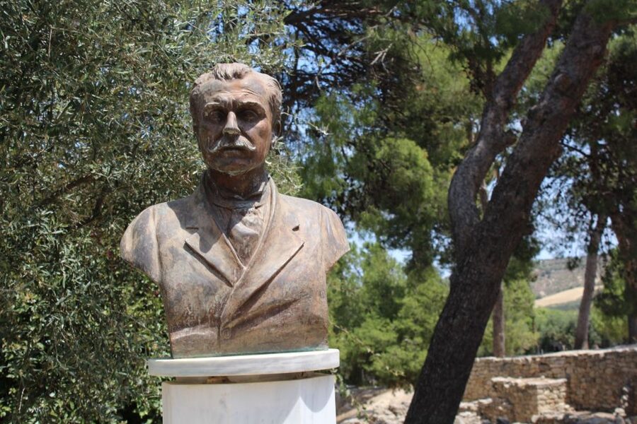 Chania to Knossos Palace- Heraklion City Private Guided Tour - Key points at a glance